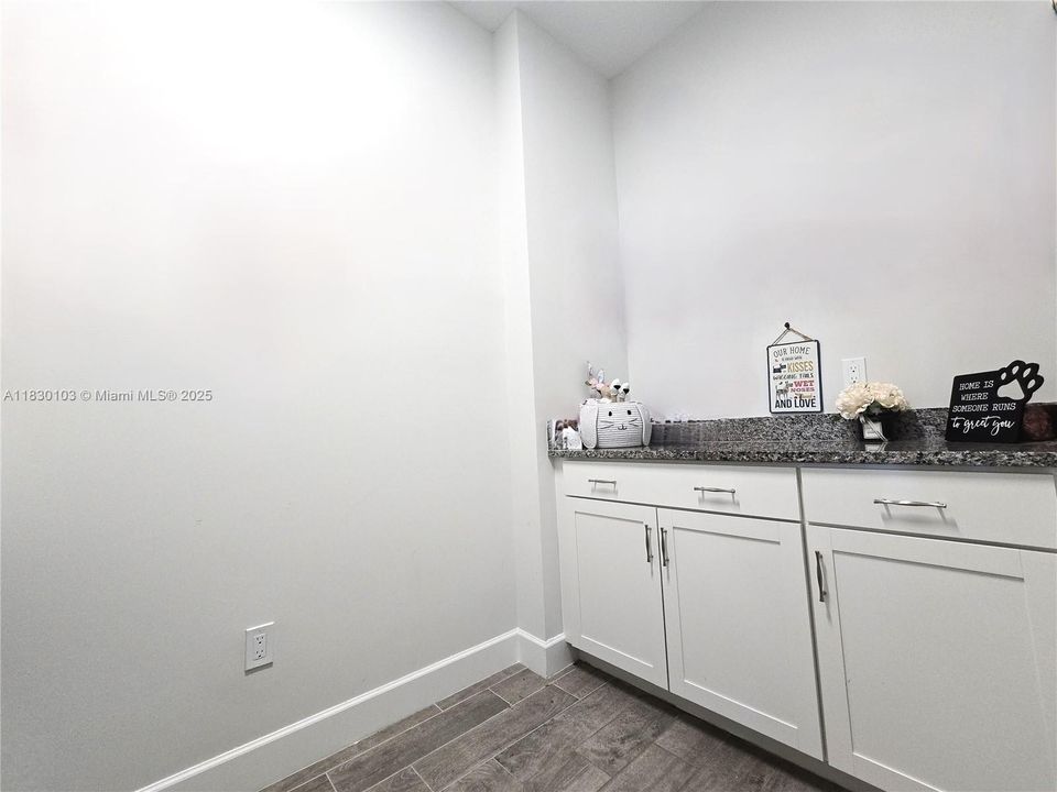 For Sale: $645,000 (3 beds, 2 baths, 1920 Square Feet)