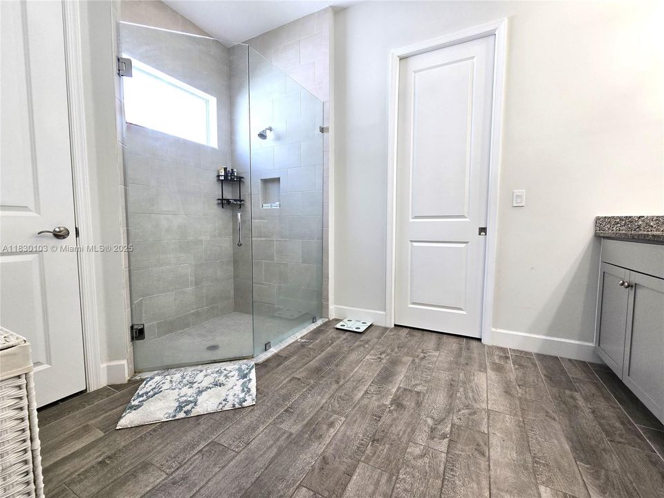 For Sale: $645,000 (3 beds, 2 baths, 1920 Square Feet)