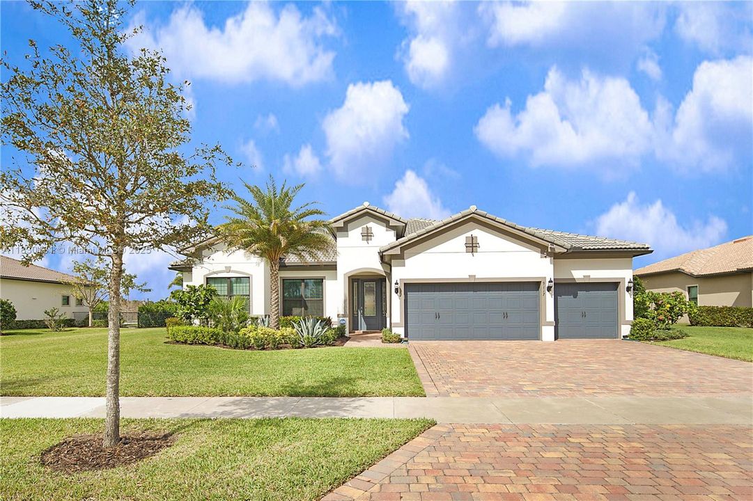 Recientemente alquilado: $6,250 (4 camas, 3 baños, 3073 Pies cuadrados)