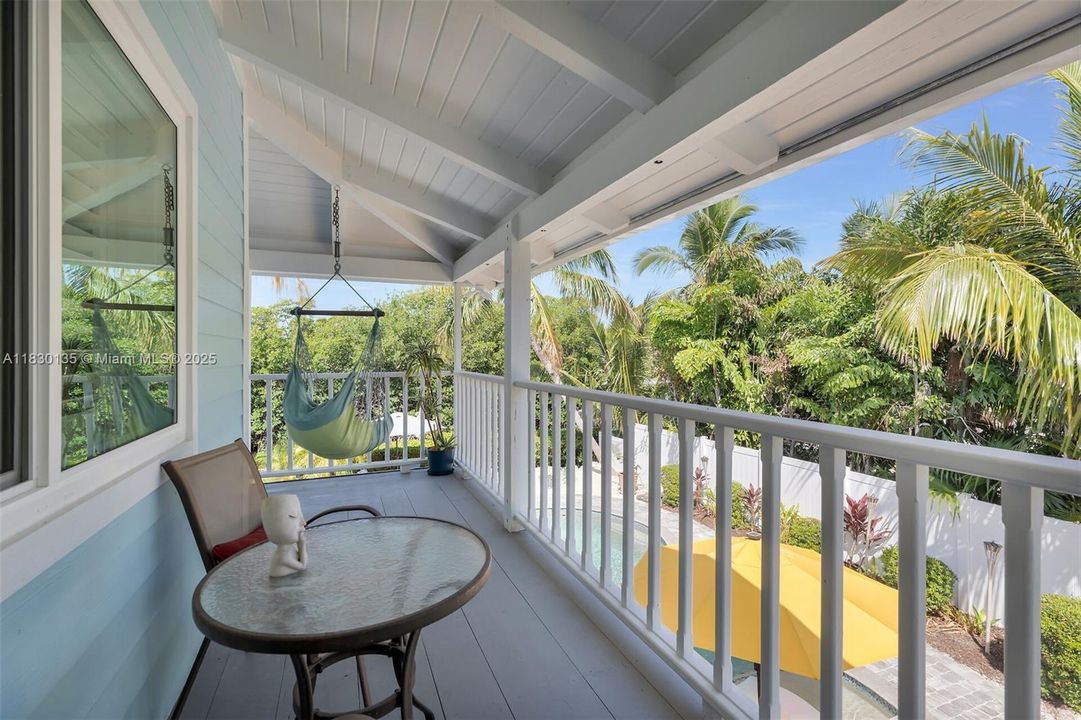 На продажу: $1,949,900 (3 спален, 2 ванн, 2159 Квадратных фут)