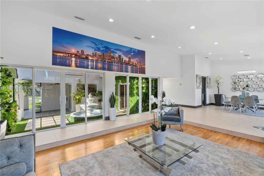 For Rent: $6,500 (5 beds, 4 baths, 4242 Square Feet)