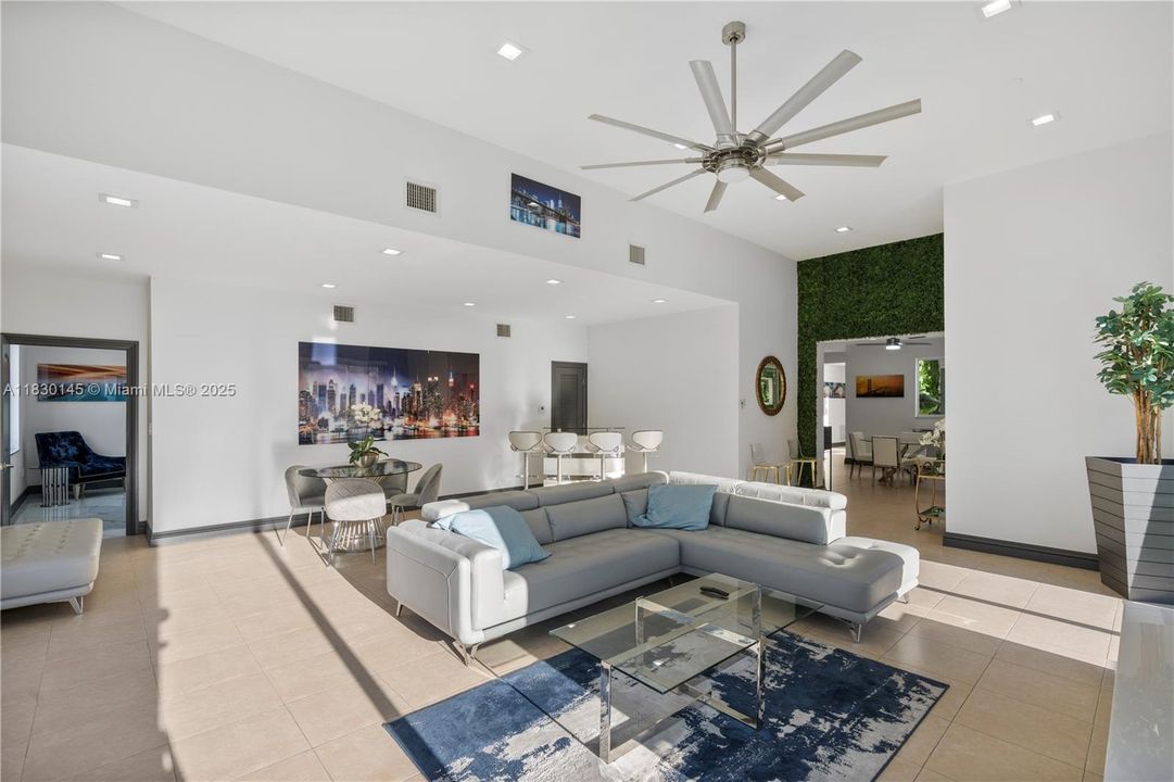 For Rent: $6,500 (5 beds, 4 baths, 4242 Square Feet)