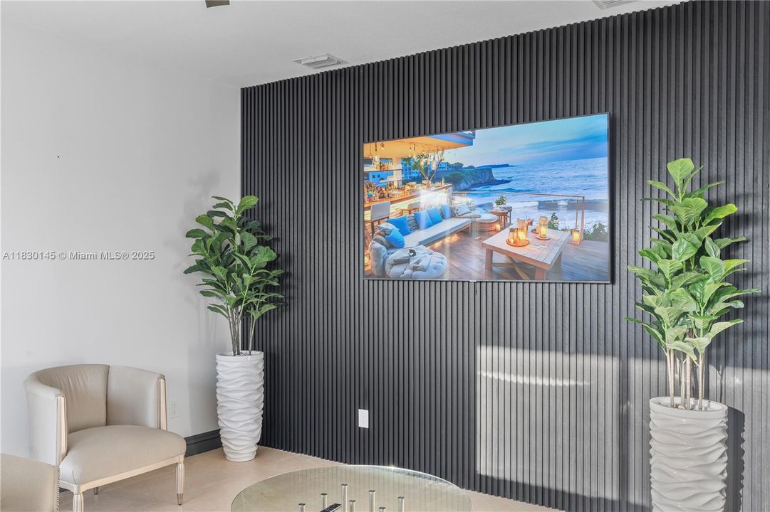 For Rent: $6,500 (5 beds, 4 baths, 4242 Square Feet)