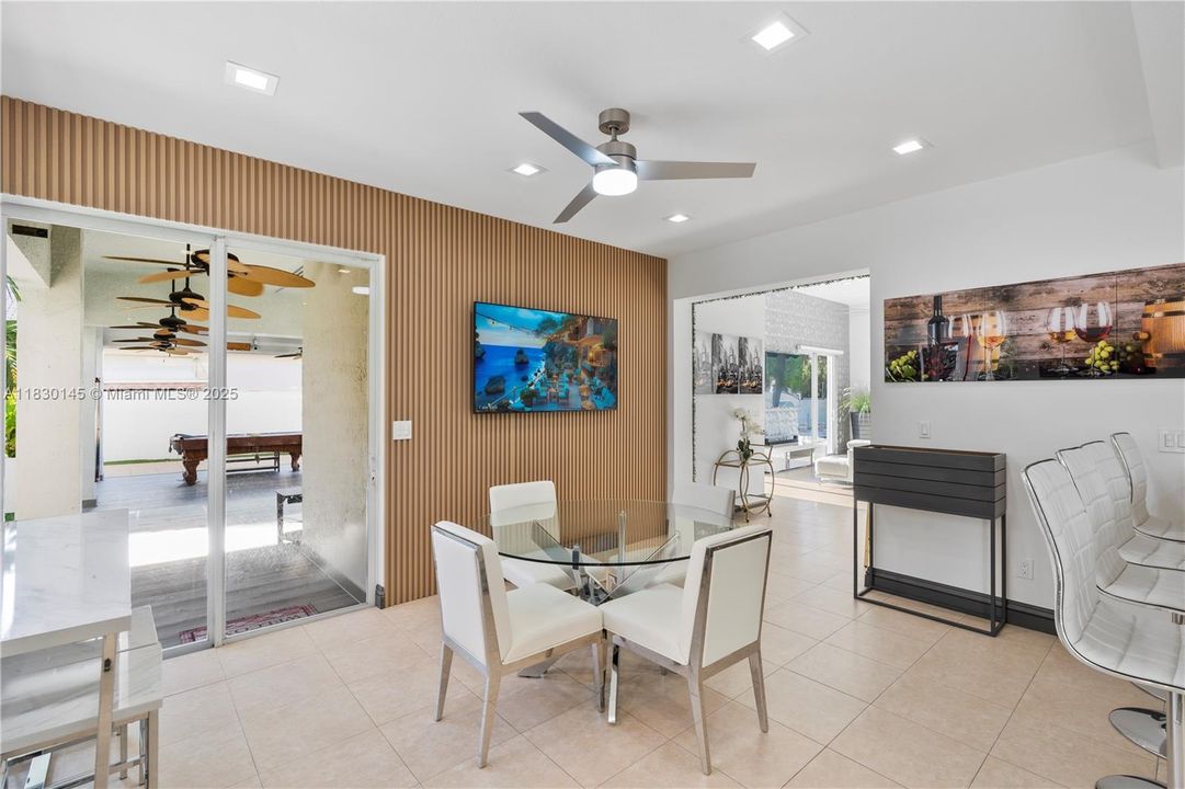 For Rent: $6,500 (5 beds, 4 baths, 4242 Square Feet)