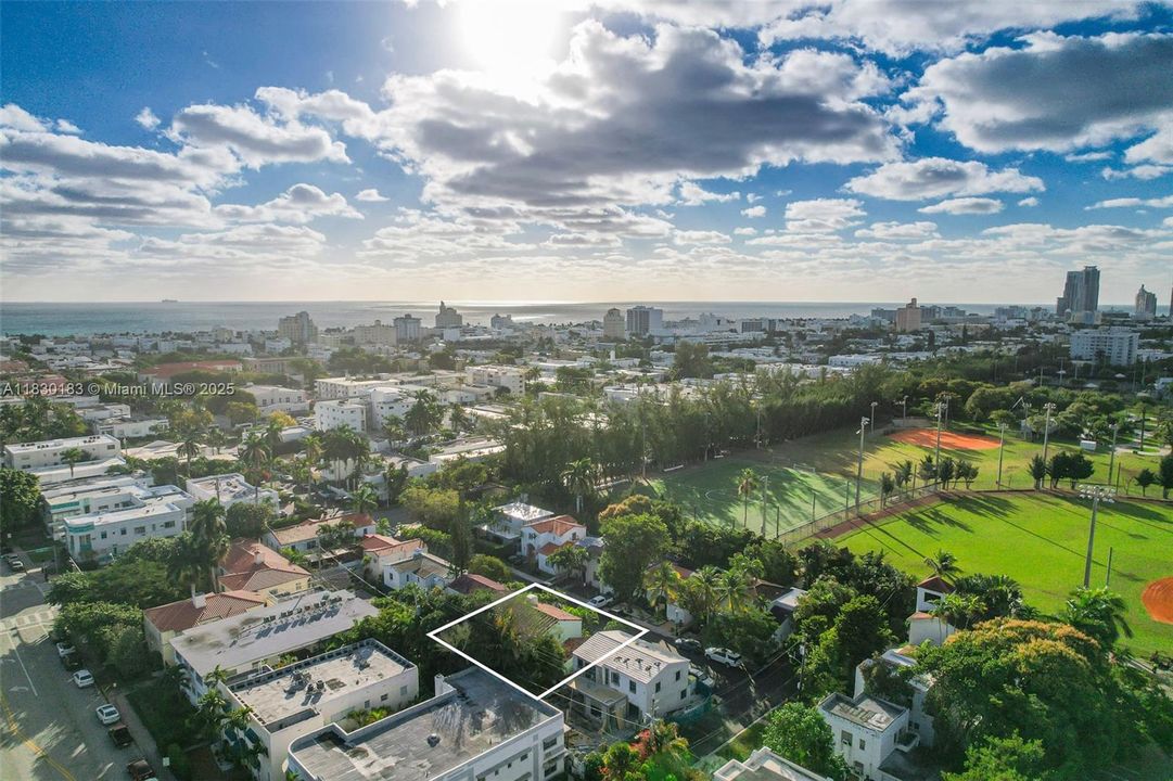 Vendido Recientemente: $1,799,000 (3 camas, 2 baños, 1921 Pies cuadrados)