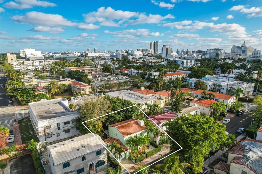 Vendido Recientemente: $1,799,000 (3 camas, 2 baños, 1921 Pies cuadrados)