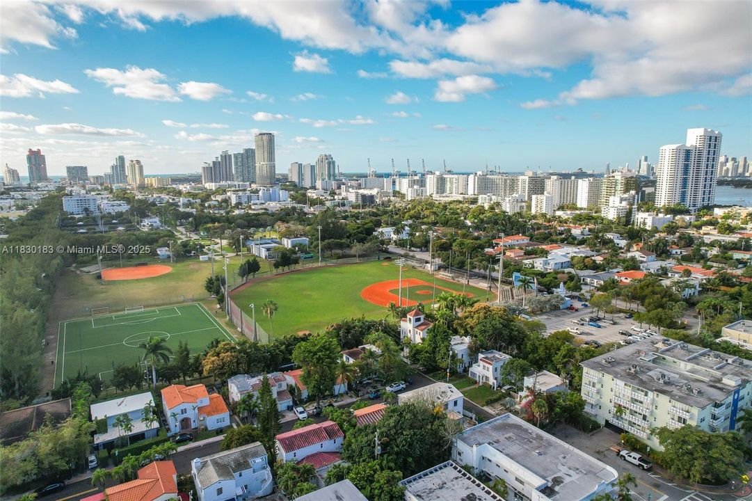 Vendido Recientemente: $1,799,000 (3 camas, 2 baños, 1921 Pies cuadrados)