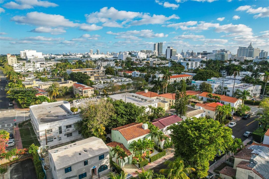 Vendido Recientemente: $1,799,000 (3 camas, 2 baños, 1921 Pies cuadrados)