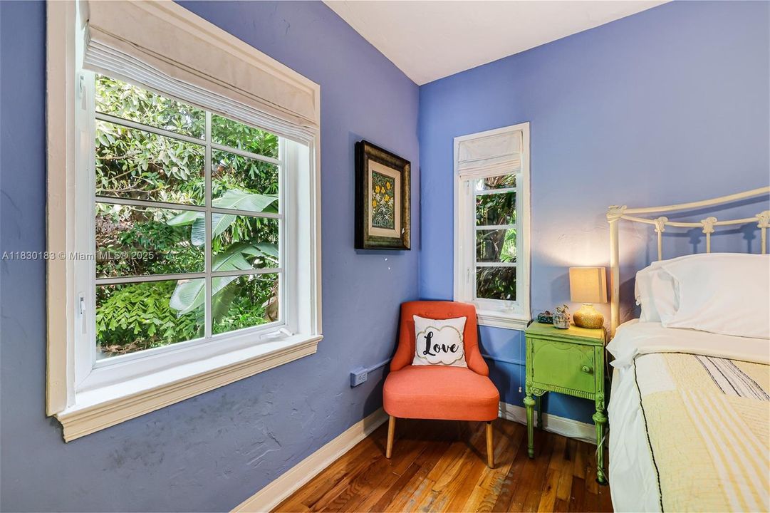 Vendido Recientemente: $1,799,000 (3 camas, 2 baños, 1921 Pies cuadrados)