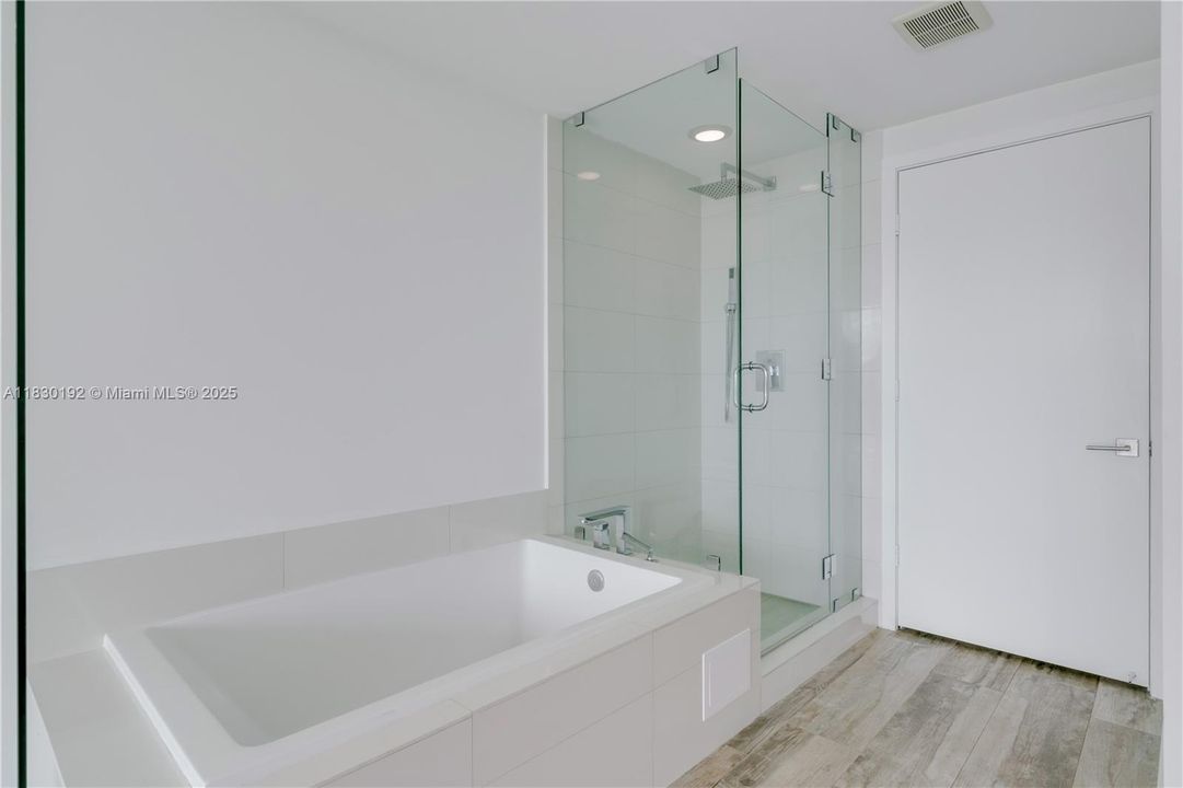 En Venta: $799,500 (2 camas, 3 baños, 1175 Pies cuadrados)