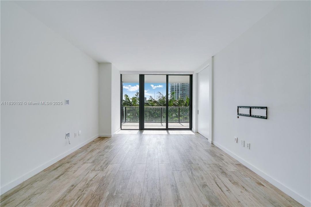 En Venta: $799,500 (2 camas, 3 baños, 1175 Pies cuadrados)