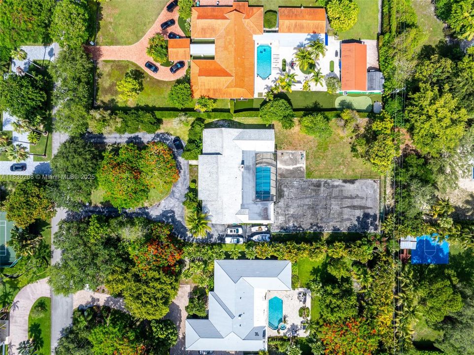 Recently Sold: $3,000,000 (6 beds, 3 baths, 3588 Square Feet)