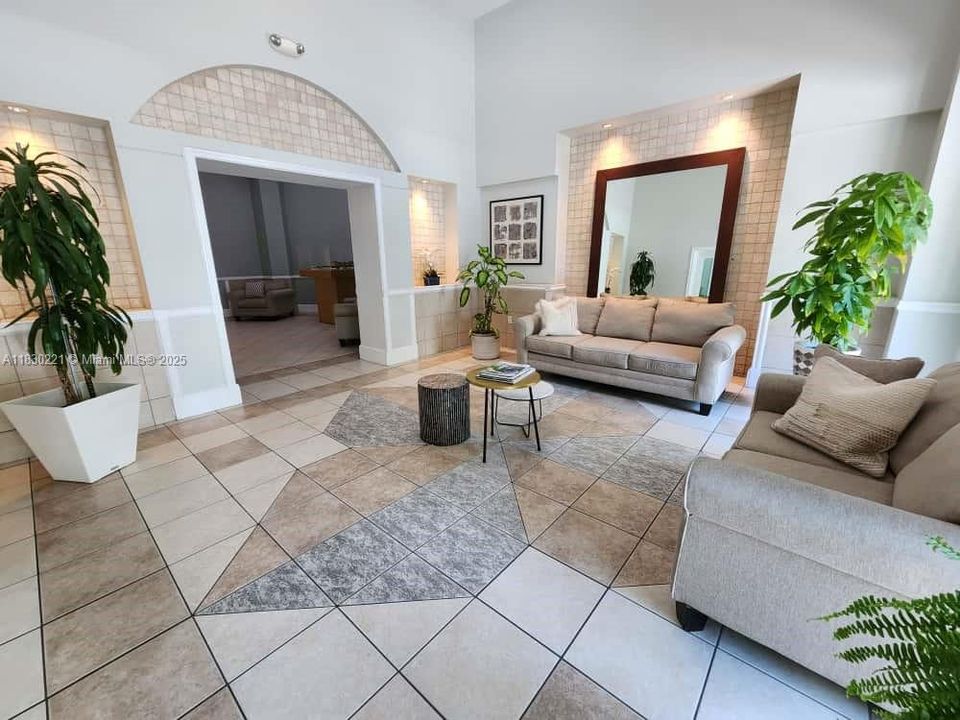 Vendido Recientemente: $380,000 (2 camas, 1 baños, 1013 Pies cuadrados)