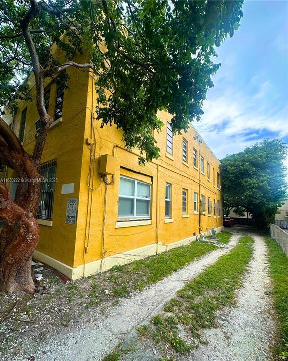 Recently Sold: $1,600,000 (0 beds, 0 baths, 0 Square Feet)