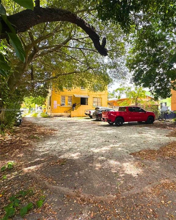 Recently Sold: $1,600,000 (0 beds, 0 baths, 0 Square Feet)