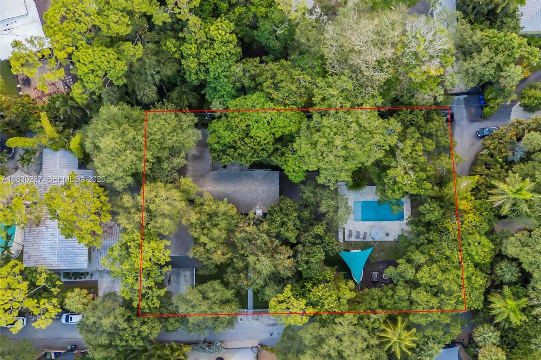 На продажу: $3,150,000 (7 спален, 6 ванн, 5775 Квадратных фут)