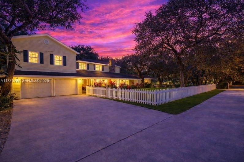 На продажу: $3,150,000 (7 спален, 6 ванн, 5775 Квадратных фут)