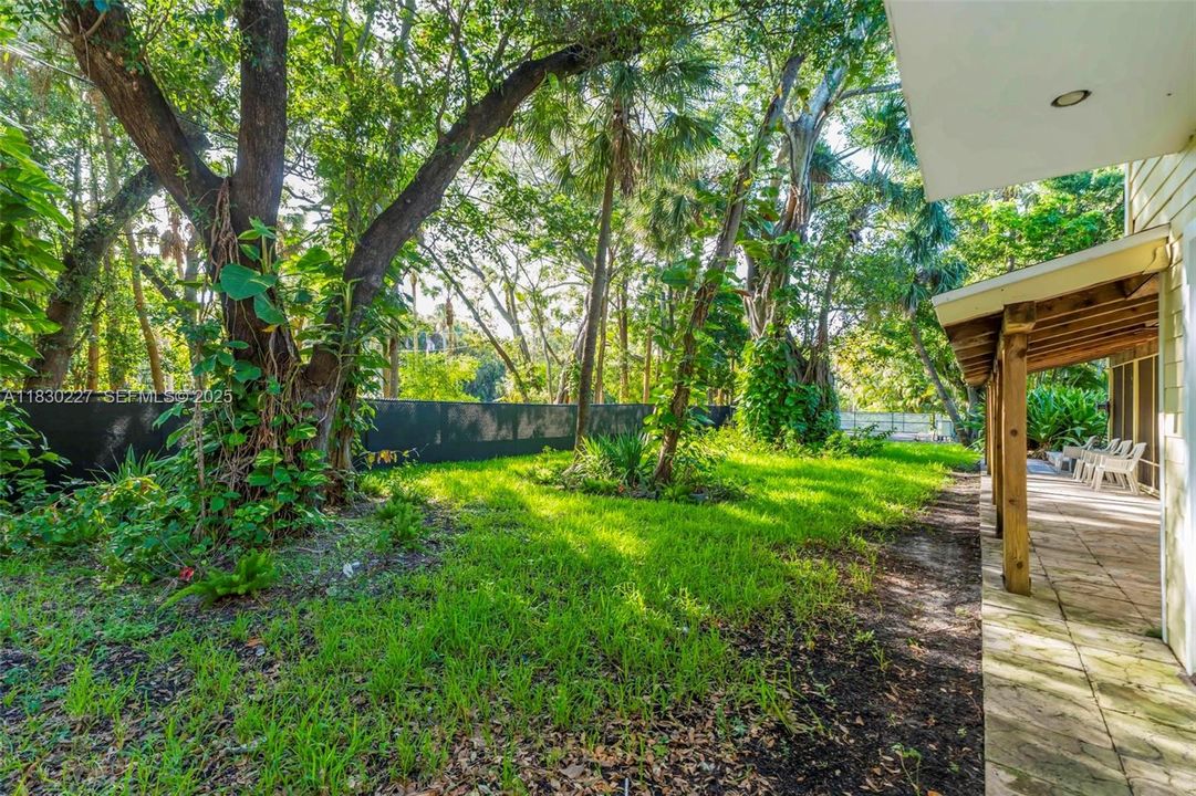 На продажу: $3,150,000 (7 спален, 6 ванн, 5775 Квадратных фут)