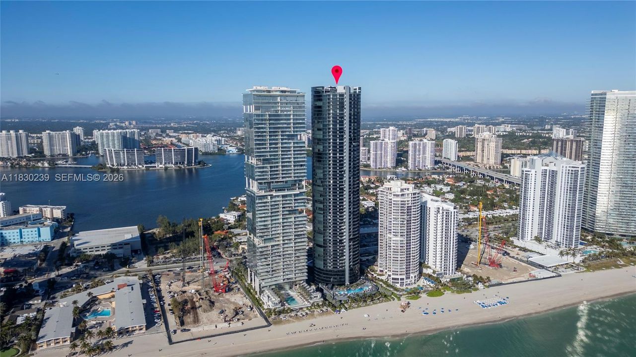 For Sale: $3,890,000 (4 beds, 4 baths, 3555 Square Feet)