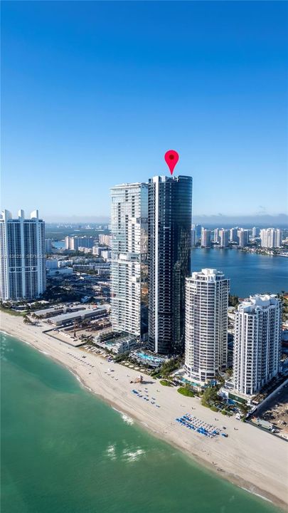 For Sale: $3,890,000 (4 beds, 4 baths, 3555 Square Feet)
