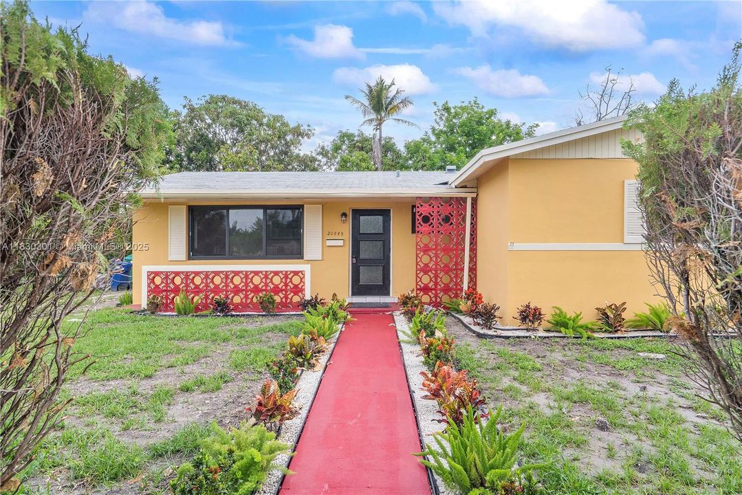 Vendido Recientemente: $484,000 (3 camas, 2 baños, 1539 Pies cuadrados)