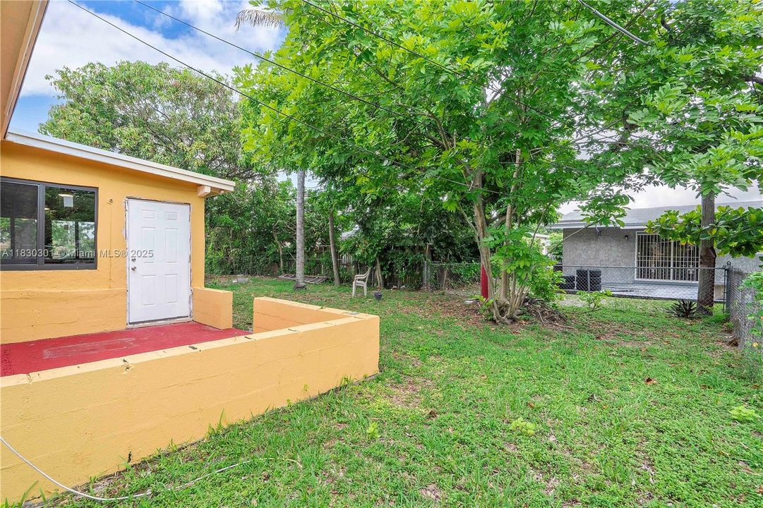 Vendido Recientemente: $484,000 (3 camas, 2 baños, 1539 Pies cuadrados)