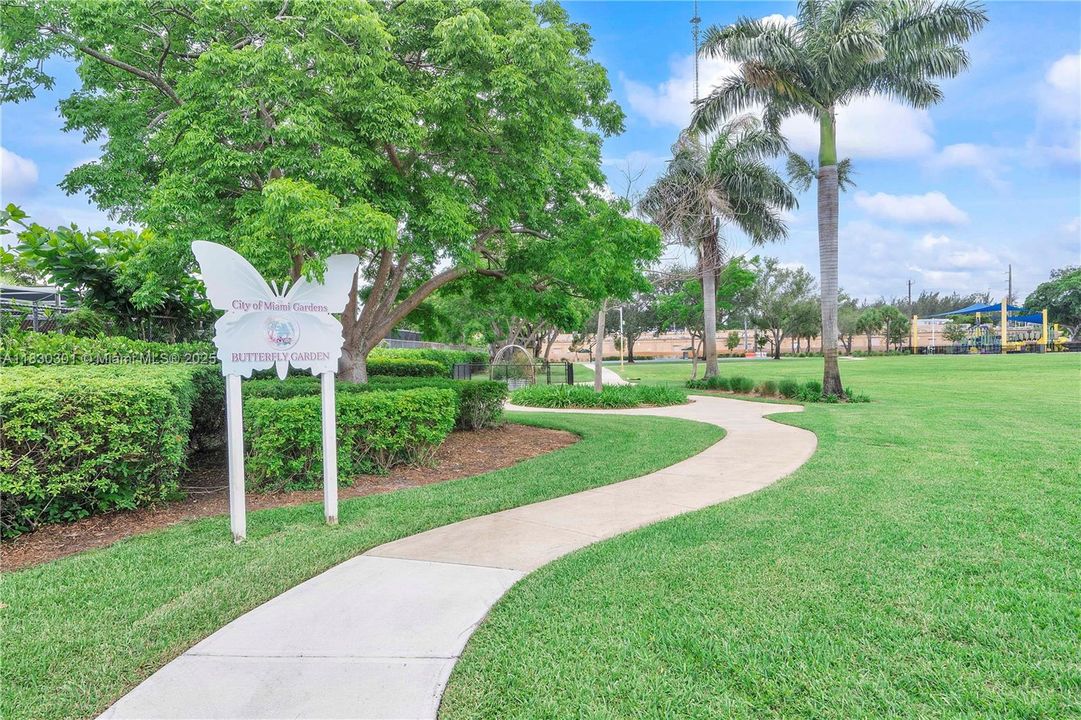 Vendido Recientemente: $484,000 (3 camas, 2 baños, 1539 Pies cuadrados)