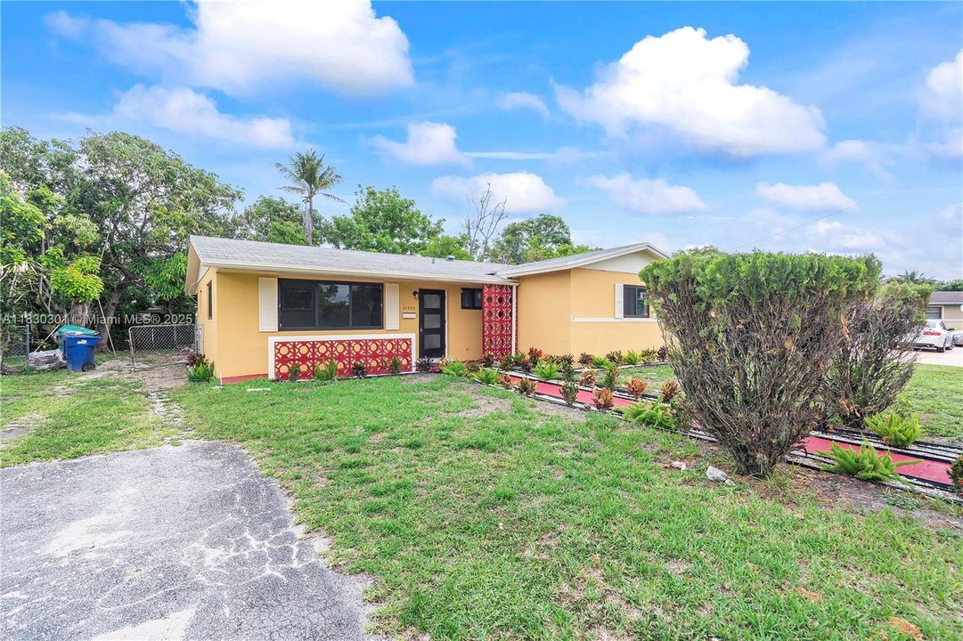 Vendido Recientemente: $484,000 (3 camas, 2 baños, 1539 Pies cuadrados)