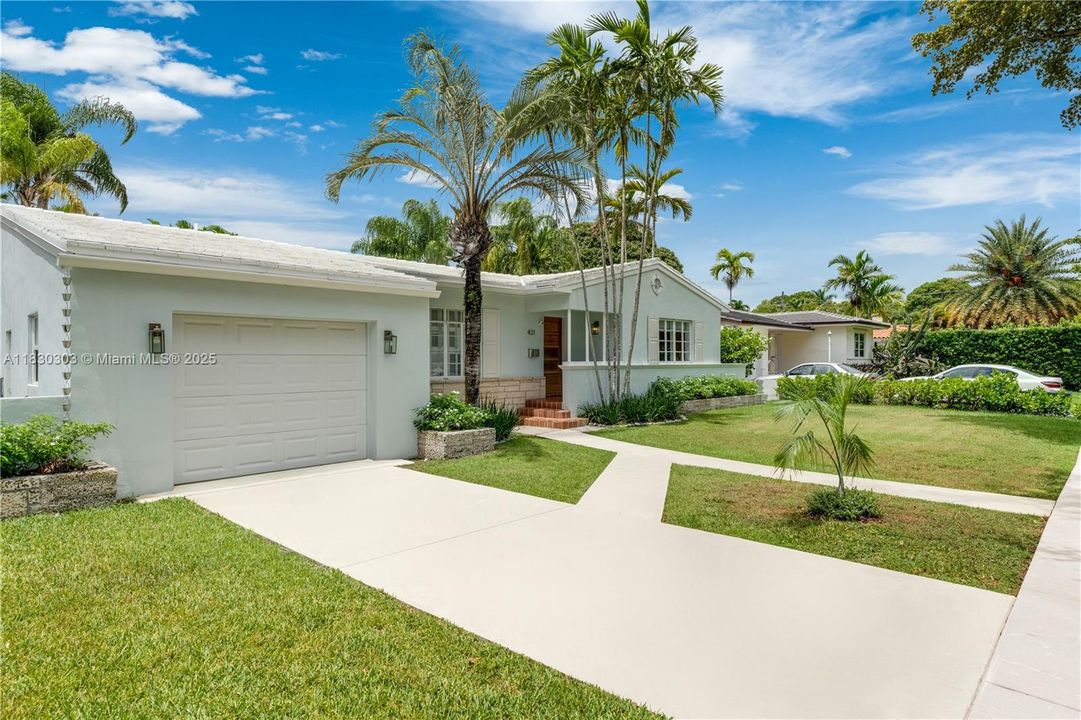 Vendido Recientemente: $1,850,000 (3 camas, 2 baños, 1992 Pies cuadrados)