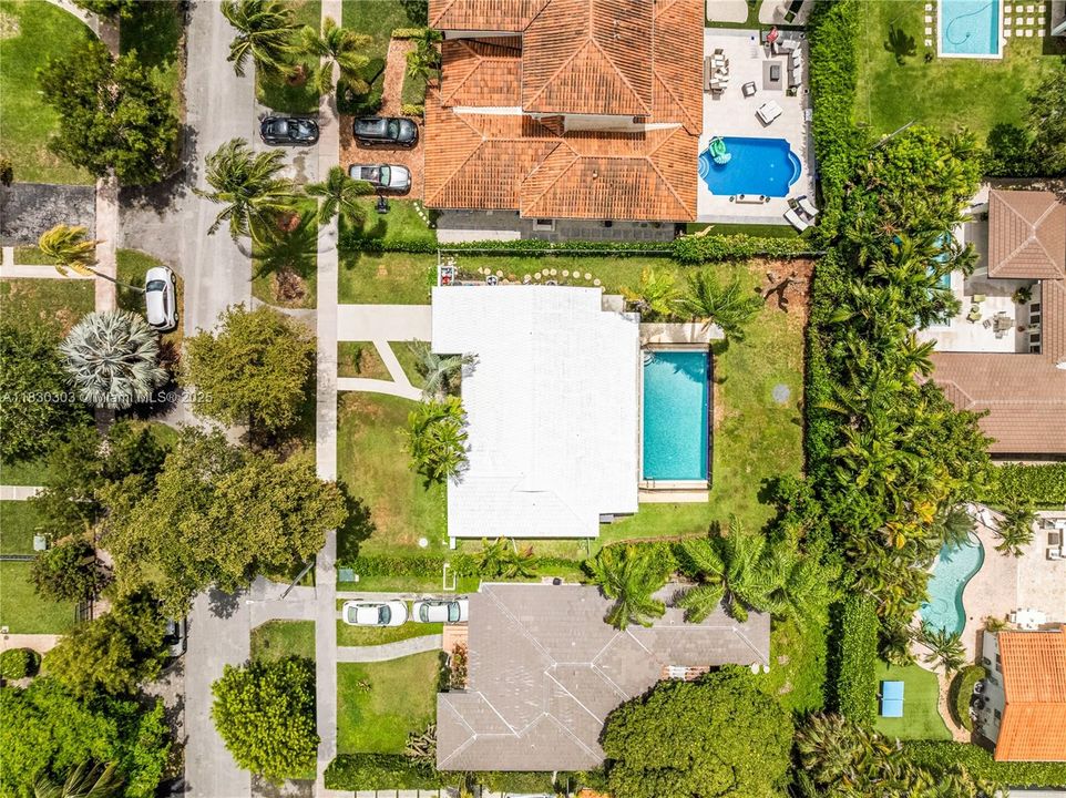 Vendido Recientemente: $1,850,000 (3 camas, 2 baños, 1992 Pies cuadrados)