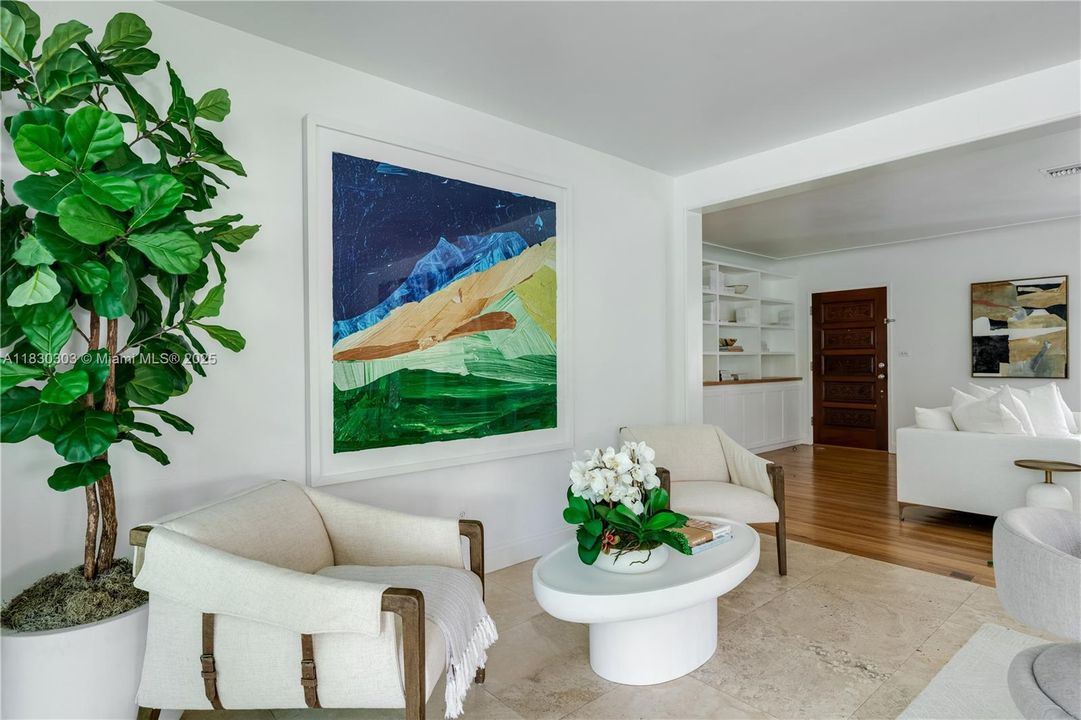 Vendido Recientemente: $1,850,000 (3 camas, 2 baños, 1992 Pies cuadrados)