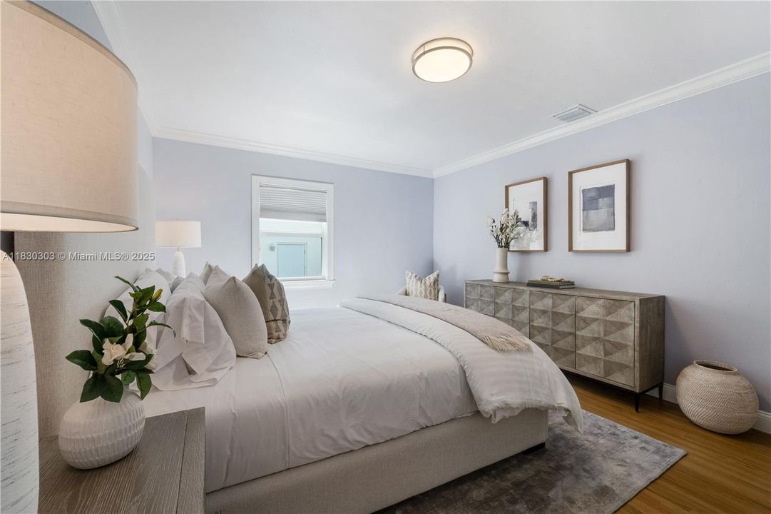 Vendido Recientemente: $1,850,000 (3 camas, 2 baños, 1992 Pies cuadrados)