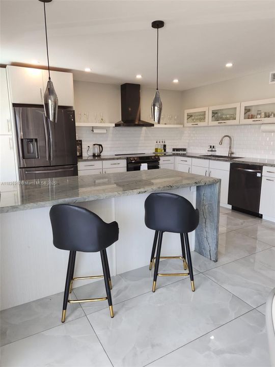 На продажу: $595,000 (2 спален, 2 ванн, 1555 Квадратных фут)