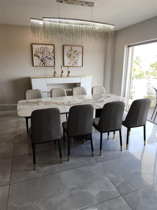 На продажу: $595,000 (2 спален, 2 ванн, 1555 Квадратных фут)