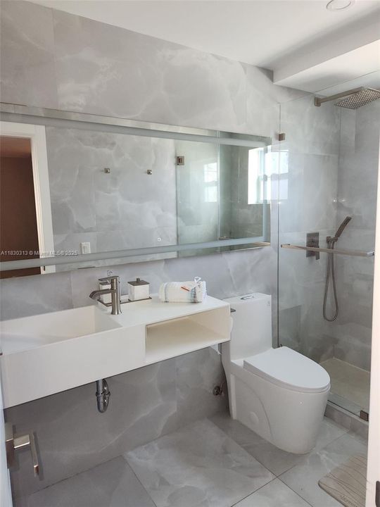 На продажу: $595,000 (2 спален, 2 ванн, 1555 Квадратных фут)