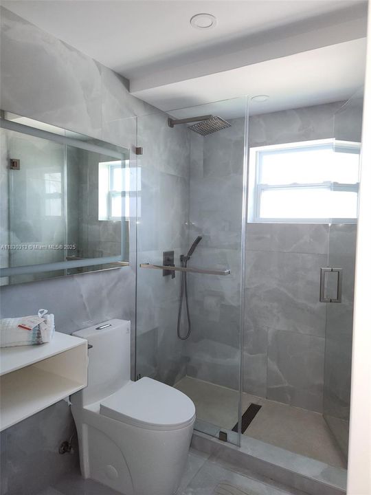 На продажу: $595,000 (2 спален, 2 ванн, 1555 Квадратных фут)