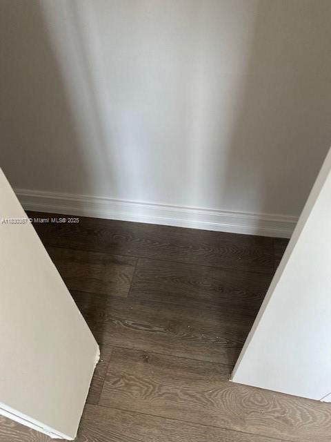 For Sale: $133,000 (1 beds, 1 baths, 640 Square Feet)