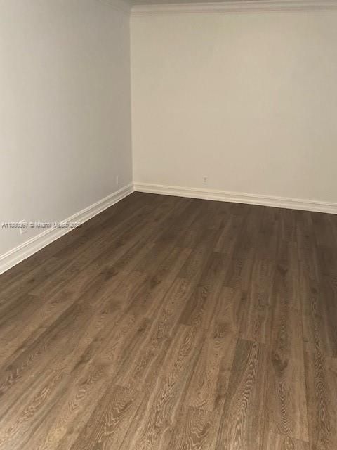 For Sale: $133,000 (1 beds, 1 baths, 640 Square Feet)