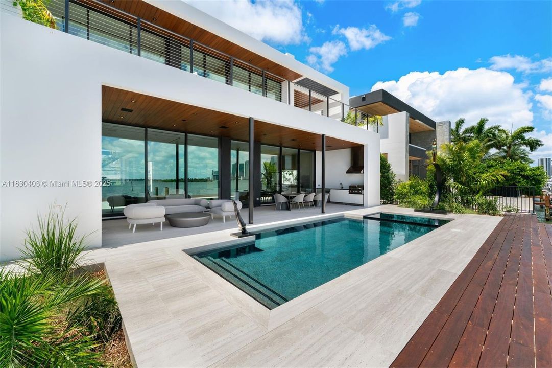 En Venta: $19,995,000 (6 camas, 7 baños, 6347 Pies cuadrados)