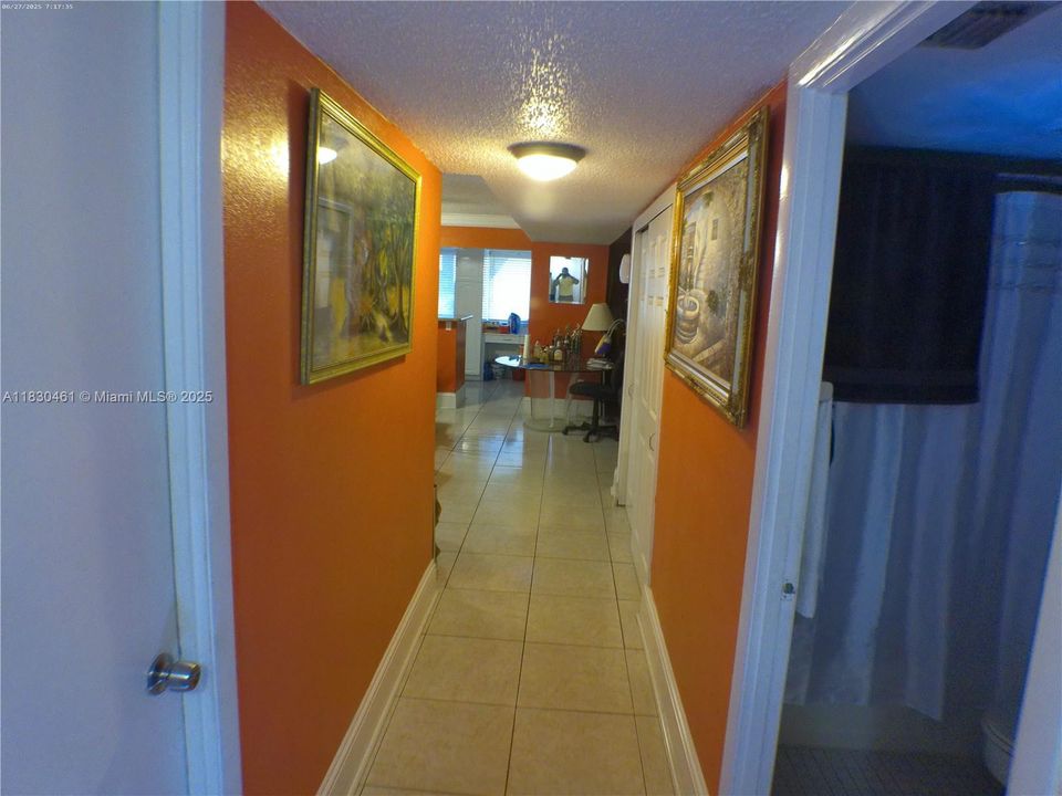 Active With Contract: $243,000 (3 beds, 2 baths, 1348 Square Feet)