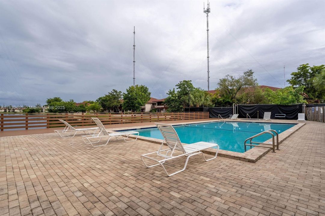 Active With Contract: $243,000 (3 beds, 2 baths, 1348 Square Feet)