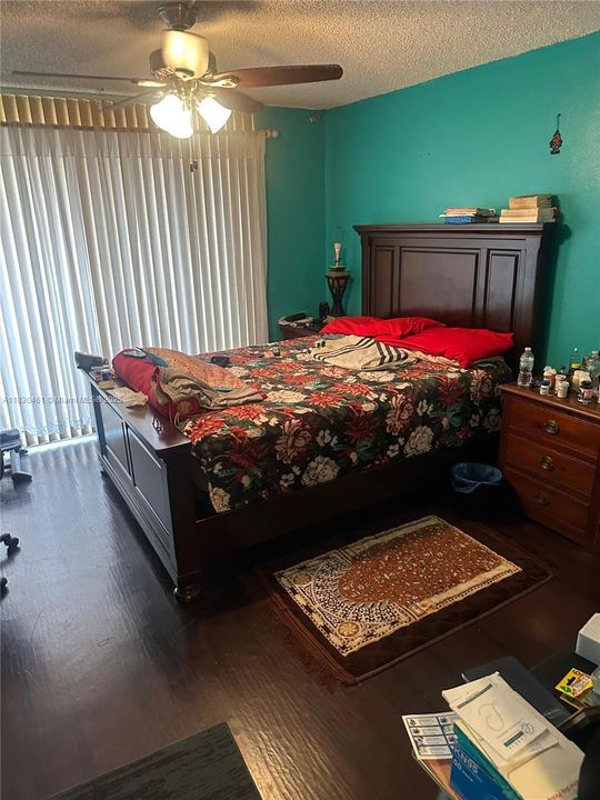 Active With Contract: $243,000 (3 beds, 2 baths, 1348 Square Feet)