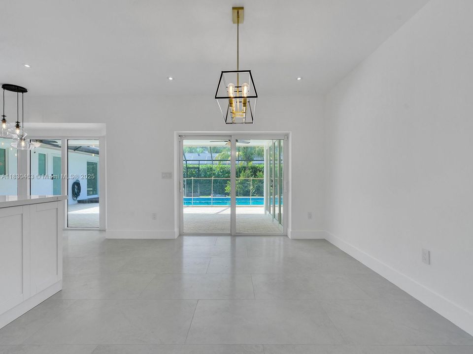 For Sale: $1,545,000 (5 beds, 3 baths, 2965 Square Feet)