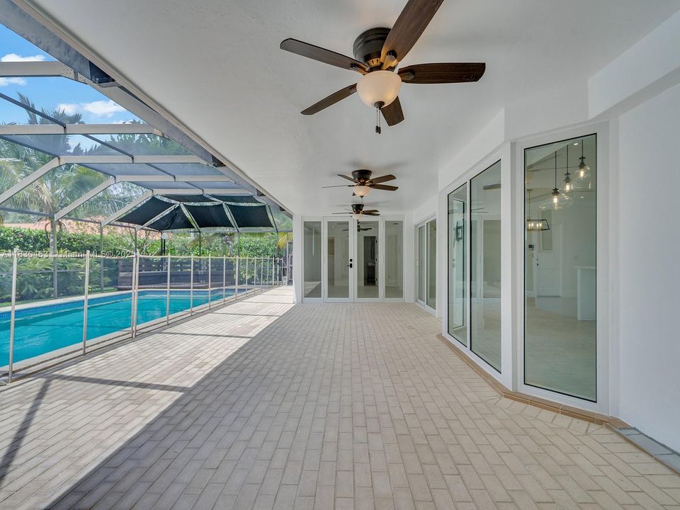 For Sale: $1,545,000 (5 beds, 3 baths, 2965 Square Feet)