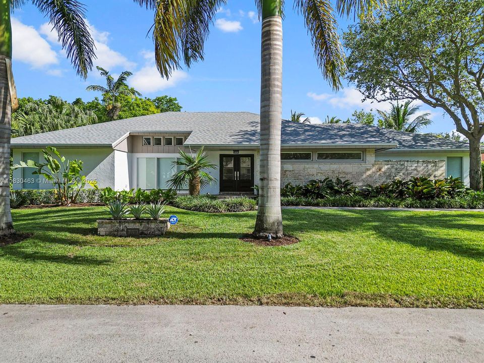 For Sale: $1,545,000 (5 beds, 3 baths, 2965 Square Feet)