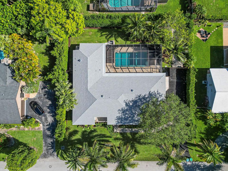 For Sale: $1,545,000 (5 beds, 3 baths, 2965 Square Feet)