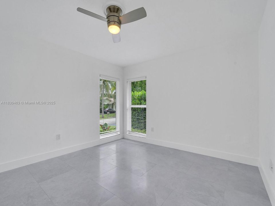 For Sale: $1,545,000 (5 beds, 3 baths, 2965 Square Feet)