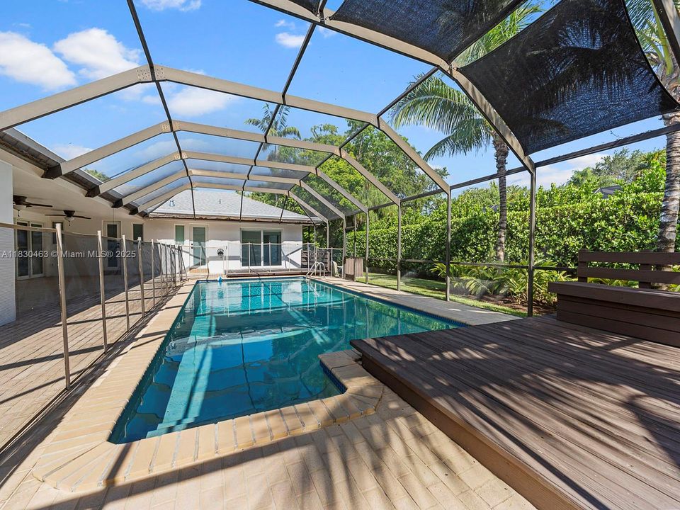 For Sale: $1,545,000 (5 beds, 3 baths, 2965 Square Feet)