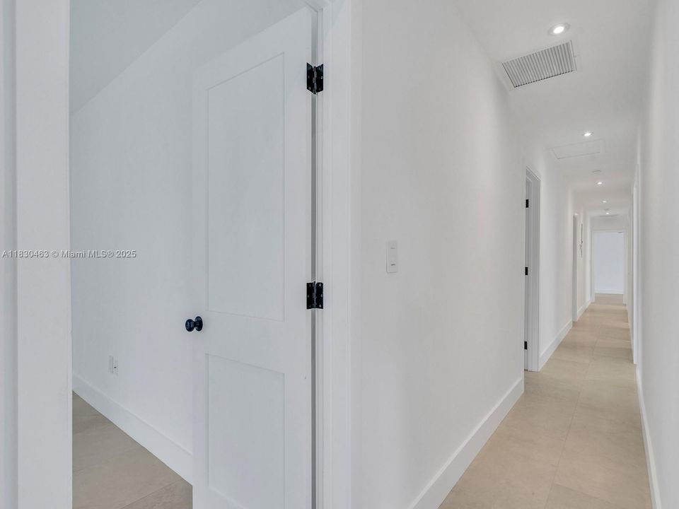 For Sale: $1,545,000 (5 beds, 3 baths, 2965 Square Feet)