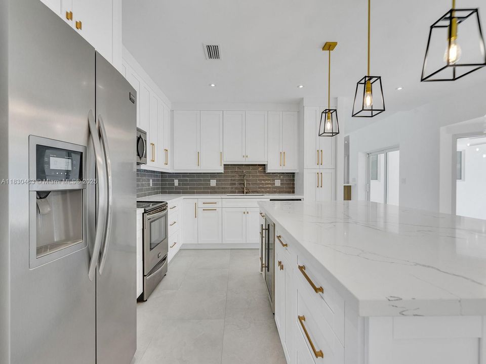 For Sale: $1,545,000 (5 beds, 3 baths, 2965 Square Feet)